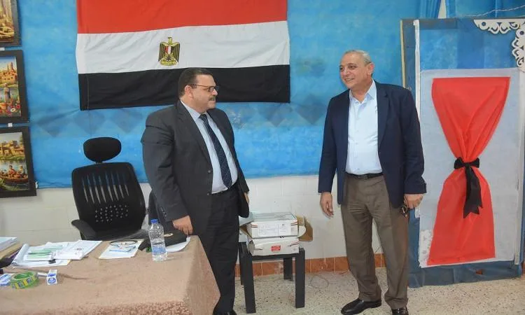 محافظ الغربية يزور مراكز الاقتراع لانتخابات مجلس الشيوخ في طنطا
