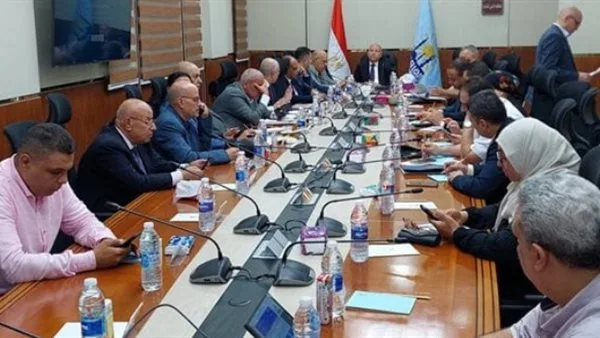 محافظ القاهرة: بدء التصويت في جميع لجان العاصمة بسلاسة وتقديم التسهيلات المطلوبة للناخبين