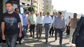 محافظ القاهرة يطالب بإزالة السلاسل الحديدية المخصصة لاحتجاز أماكن ركن السيارات