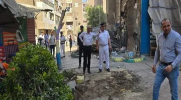 محافظ القليوبية يتولى حملة لإزالة المخالفات في شارع 15 مايو ومحور العصار