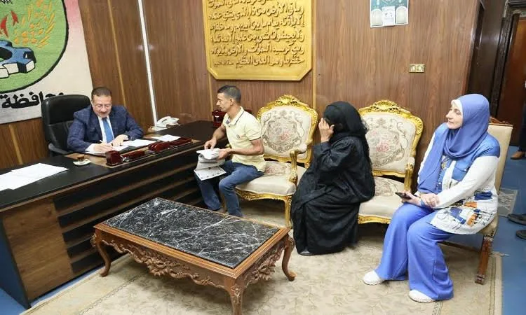 محافظ المنوفية يعلن عن تقديم دعم مالي ومادي لعدد من الحالات الإنسانية.
