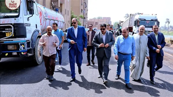 محافظ سوهاج: مدينة المنشاة تشهد أكبر مشروع لتطوير ورصف الطرق خلال 26 عامًا محافظ سوهاج: مدينة المنشاة تشهد أكبر مشروع لتطوير ورصف الطرق خلال 26 عامًا
