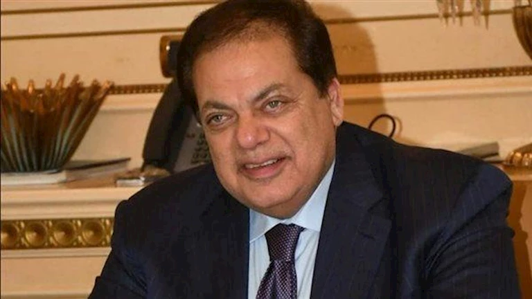 محمد أبو العينين: قصة تحدي تطوير صناعة السيراميك في مصر انطلقت من الصحراء. محمد أبو العينين: قصة تحدي تطوير صناعة السيراميك في مصر انطلقت من الصحراء.