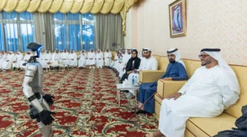 محمد بن راشد يرحب بالروبوت G1 في مجلسه