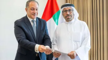 محمد بن زايد يستلم رسالة مكتوبة من السيسي تتعلق بالعلاقات الثنائية