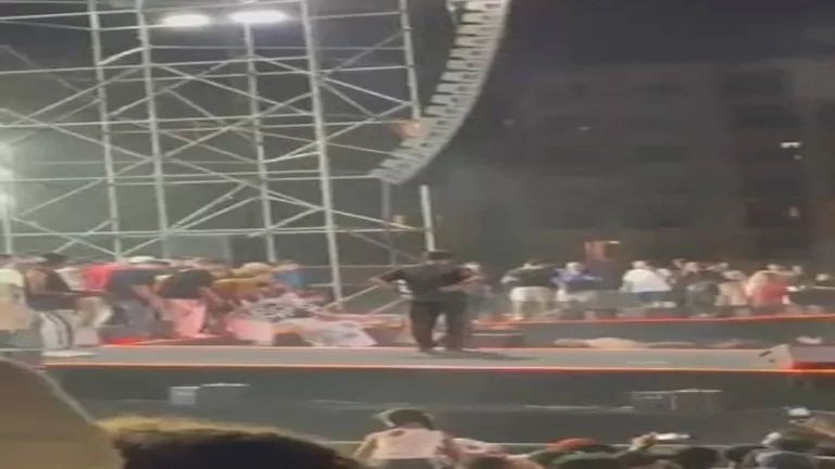 محمد رمضان يوقف حفله في بوتو جولف إثر وفاة شخص محمد رمضان يوقف حفله في بوتو جولف إثر وفاة شخص