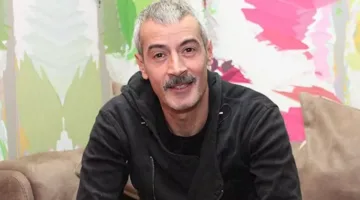محمد سليمان يجيب على انتقادات مشهد “المفبرك”: “أنظروا إلى الأصل قبل الحكم”.