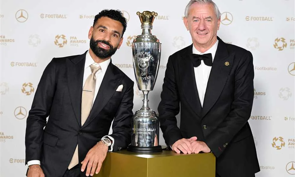 محمد صلاح: شاهدوا.. شاب مصري يحقق إنجازات تاريخية في هذا العمر، شيء مذهل! محمد صلاح: شاهدوا.. شاب مصري يحقق إنجازات تاريخية في هذا العمر، شيء مذهل!