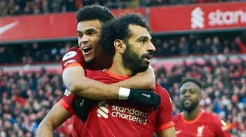 محمد صلاح يقدم رسالة مؤثرة للويس دياز بعد انتقاله إلى بايرن ميونخ.