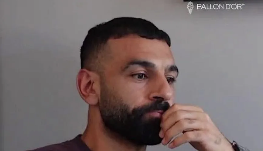 محمد صلاح يوجه 3 تساؤلات لـ«يويفا» في نعيه لسليمان العبيد محمد صلاح يوجه 3 تساؤلات لـ«يويفا» في نعيه لسليمان العبيد