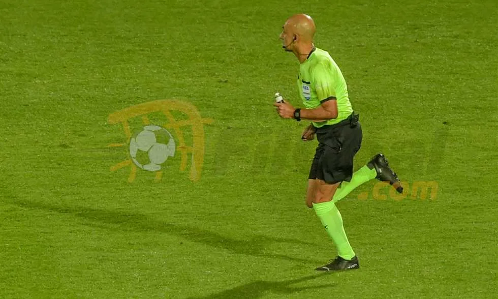 محمد عادل: لا أندم على تعليقي بشأن الاحتواء في مباراة الأهلي والزمالك