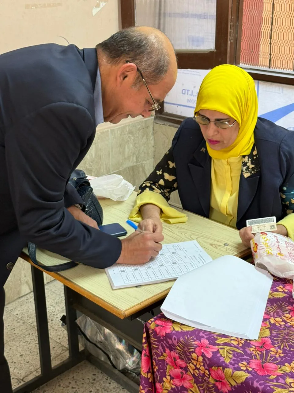 محمد مصطفى شردي يشارك في التصويت خلال اليوم الثاني من انتخابات مجلس الشيوخ محمد مصطفى شردي يشارك في التصويت خلال اليوم الثاني من انتخابات مجلس الشيوخ