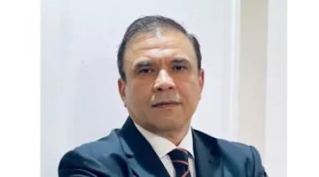 مدحت بركات يحضر اجتماع أمانة حزب أبناء مصر في القاهرة استعداداً لـ