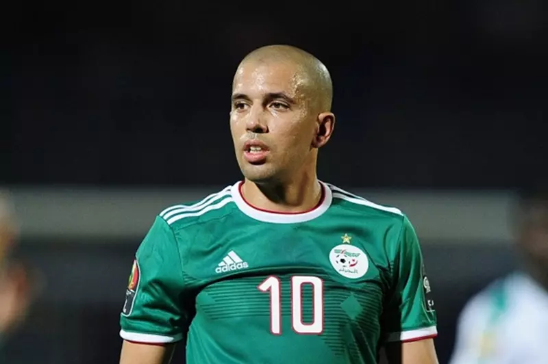 مرحلة جديدة في تاريخ الكرة العراقية: أمانة بغداد يوقع مع اللاعب الجزائري فيغولي مرحلة جديدة في تاريخ الكرة العراقية: أمانة بغداد يوقع مع اللاعب الجزائري فيغولي