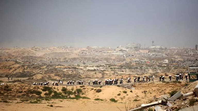 مسؤول عبري: الحكومة تتناول في اجتماعاتها حاليًا ميزانية إدارة الوضع في غزة.