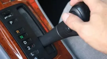 مشكلات ناقل الحركة: أسباب البطء في الاستجابة وصعوبة التحويل بين السرعات