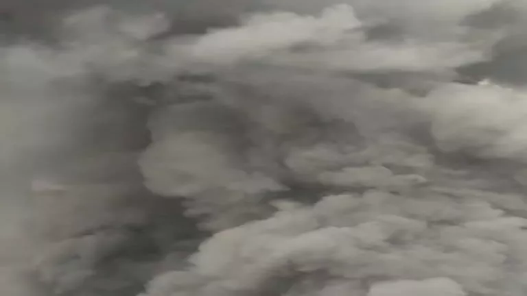 مصادر صحية: تعافي جميع المصابين في حريق مخزن المنطقة الصناعية بالإسماعيلية مصادر صحية: تعافي جميع المصابين في حريق مخزن المنطقة الصناعية بالإسماعيلية