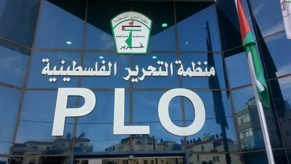 مطالب فلسطينية بإعادة النظر في قرار العقوبات الأمريكية على المسؤولين في السلطة ومنظمة التحرير مطالب فلسطينية بإعادة النظر في قرار العقوبات الأمريكية على المسؤولين في السلطة ومنظمة التحرير