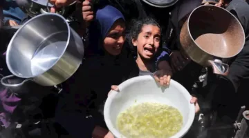 مقرر أممي: إسرائيل تتعمد حرمان غزة من الطعام وتقوم بأعمال إبادة جماعية