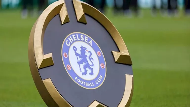 من هو مالك نادي تشيلسي في الدوري الإنجليزي حالياً؟