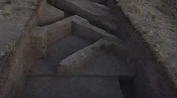 منازل ومعبد تاريخي في “تل فرعون” بمصر