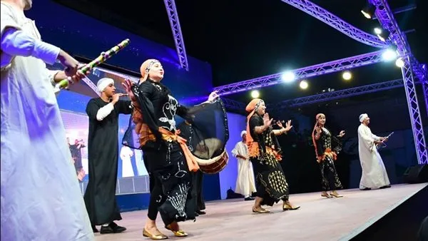«مهرجان صيف مطروح» يستمر بأمسية لفرقة سوهاج للفنون الشعبية «مهرجان صيف مطروح» يستمر بأمسية لفرقة سوهاج للفنون الشعبية