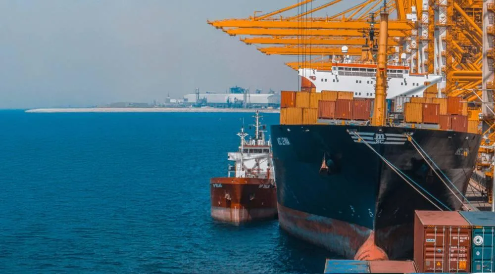 موانئ دبي تُطلق حملة لضمان إمدادات الوقود بشكل آمن
