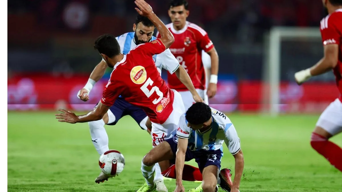 ميدو: الأهلي يعيش حالة من الارتباك والإعلام يؤثر سلباً على الفريق.. والزمالك أمام فرصة تاريخية ميدو: الأهلي يعيش حالة من الارتباك والإعلام يؤثر سلباً على الفريق.. والزمالك أمام فرصة تاريخية