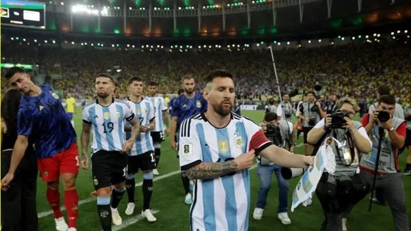 ميسي يتصدر تشكيلة الأرجنتين لتصفيات كأس العالم 2026 ميسي يتصدر تشكيلة الأرجنتين لتصفيات كأس العالم 2026