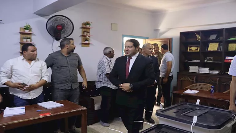 نائب محافظ بني سويف يزور مراكز انتخابات الشيوخ (صور) نائب محافظ بني سويف يزور مراكز انتخابات الشيوخ (صور)