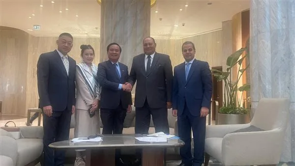 نائب وزير الزراعة المصري يتباحث حول تعزيز الشراكة الزراعية مع نظيره الفيتنامي نائب وزير الزراعة المصري يتباحث حول تعزيز الشراكة الزراعية مع نظيره الفيتنامي