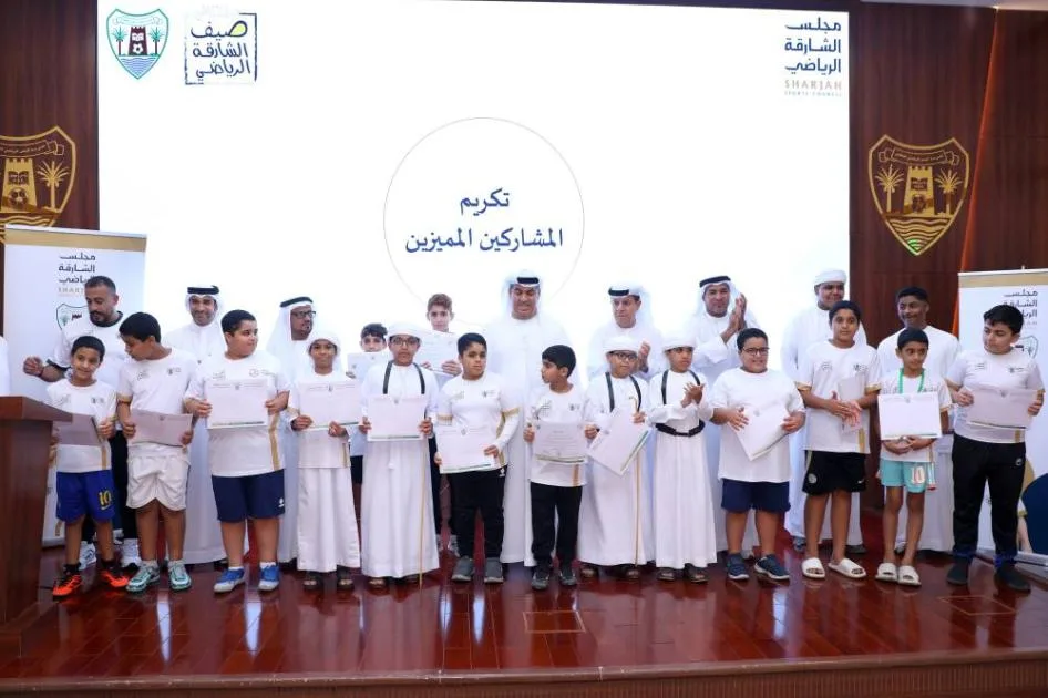 نادي دبا الحصن يحيي اختتام برنامج «عطلتنا مختلفة» نادي دبا الحصن يحيي اختتام برنامج «عطلتنا مختلفة»