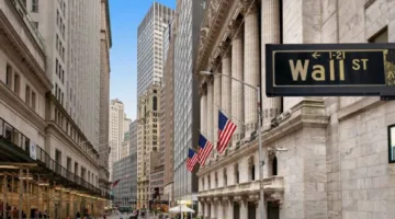 ناسداك وS&P 500 يسجلان تراجعًا نتيجة خسائر في قطاع التكنولوجيا
