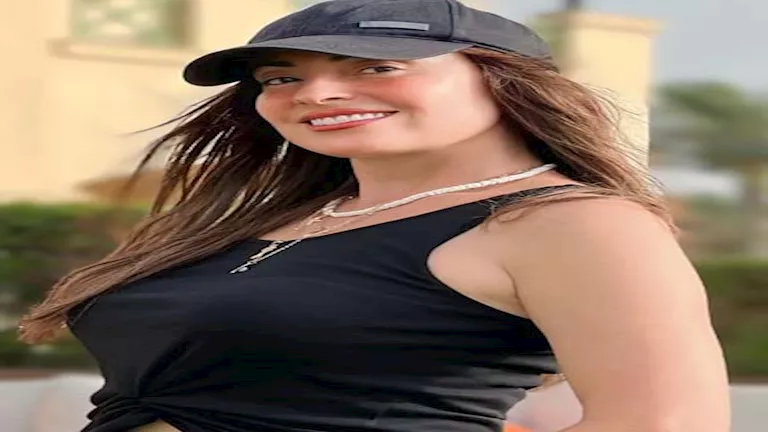 نرمين الفقي تتألق بإطلالة صيفية والجمهور يصفها بـ ‘قمر الساحل’ (صور) نرمين الفقي تتألق بإطلالة صيفية والجمهور يصفها بـ ‘قمر الساحل’ (صور)