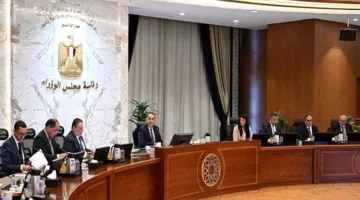 نستعرض تفاصيل اجتماع مدبولي مع اللجنة الوزارية الاقتصادية.