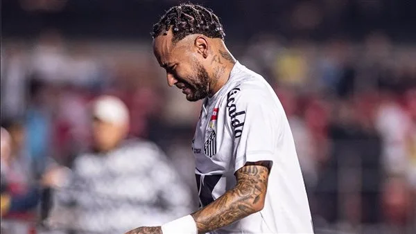 نيمار يغيب عن قائمة منتخب البرازيل لمدة عامين كاملين نيمار يغيب عن قائمة منتخب البرازيل لمدة عامين كاملين
