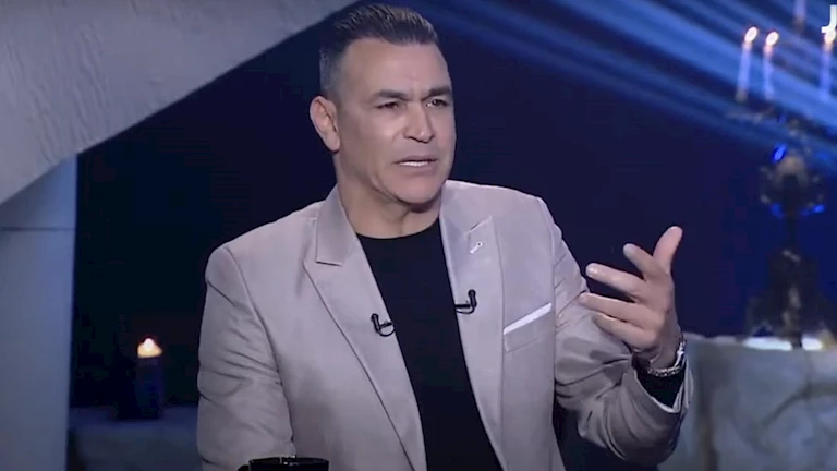 هجمة شرسة من مقدمة برنامج على عصام الحضري