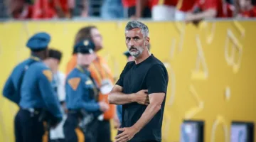 هل سيتمكن ريفيرو من بدء فصل جديد مع جماهير الأهلي؟