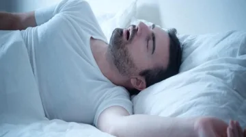 هل شعرت يومًا بالعجز أثناء نومك؟ اكتشف السر المدهش!