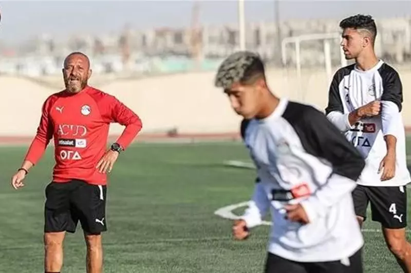 وائل رياض يحدد 32 لاعبًا للمعسكر التدريبي لمنتخب الناشئين