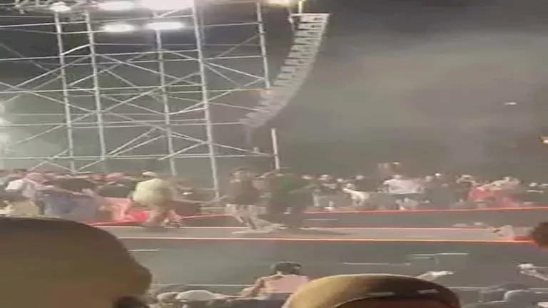 والد ضحية حفلة محمد رمضان: ابني قدم حياته لإنقاذ الآخرين، والفنان لم يتصرف بشكل مناسب والد ضحية حفلة محمد رمضان: ابني قدم حياته لإنقاذ الآخرين، والفنان لم يتصرف بشكل مناسب