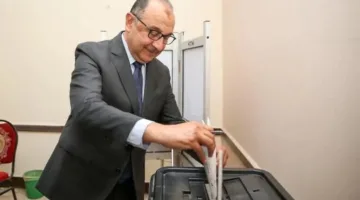 وزير الأعمال العامة يُشارك في انتخابات مجلس الشيوخ بالتجمع الخامس