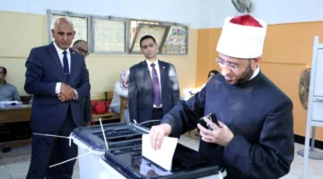 وزير الأوقاف يمارس حقه الانتخابي في انتخابات “الشيوخ” ويدعو إلى الانخراط في العملية الوطنية.