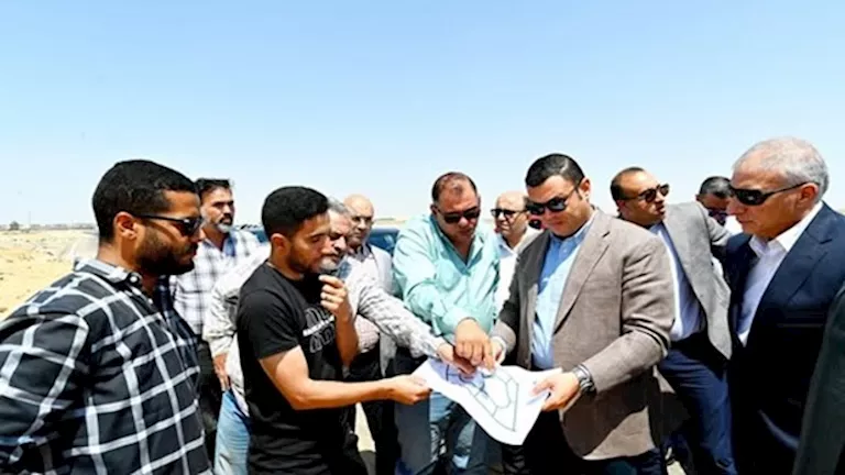 وزير الإسكان يزور مشاريع تنفيذ خدمات البنية التحتية في منطقة جنيفة بمدينة الش.
