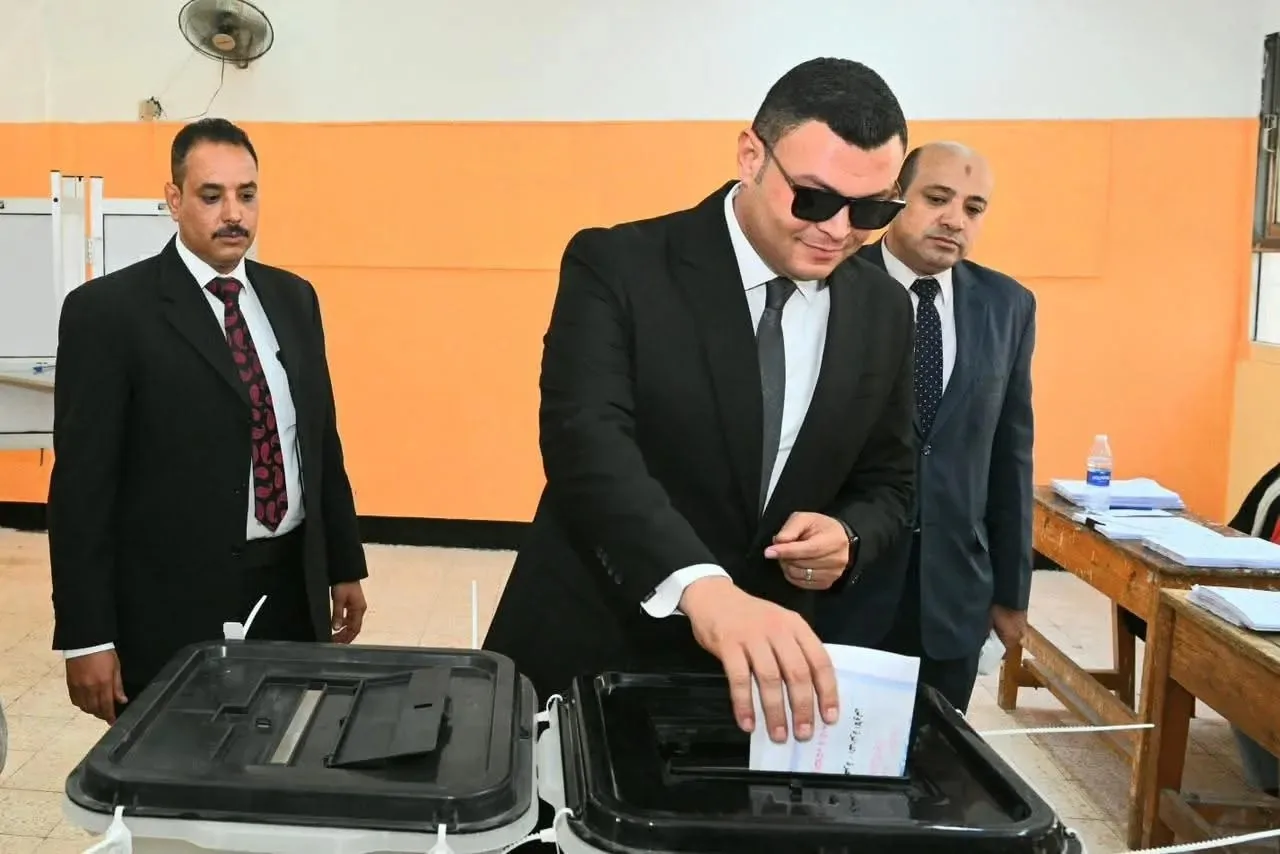 وزير الإسكان يشجع المواطنين على المشاركة في انتخابات مجلس الشيوخ 2025 بعد إدلائه بصوته وزير الإسكان يشجع المواطنين على المشاركة في انتخابات مجلس الشيوخ 2025 بعد إدلائه بصوته