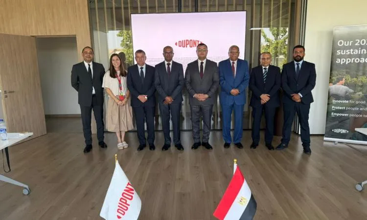 وزير الإسكان يقدم في إسبانيا أحدث أساليب تنقية المياه ومعالجة مياه الصرف الصحي