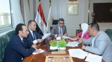 وزير التموين والتجارة الداخلية يجتمع بعدد من أعضاء مجلسي النواب والشيوخ