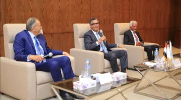 وزير التموين يجتمع مع قادة اتحاد الغرف التجارية لمراقبة الأسواق وتقليل الأسعار
