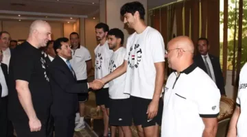 وزير الرياضة يجتمع مع منتخب مصر لكرة السلة قبل انطلاق الأفروباسكت