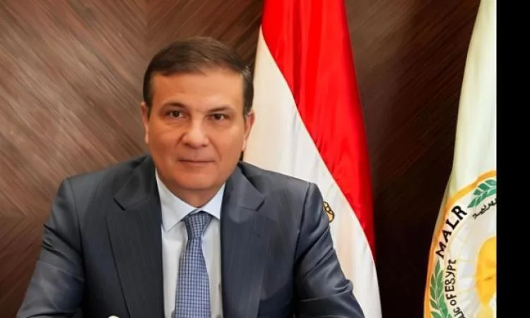 وزير الزراعة: لن نتساهل مع أي محاولة تهدد حقوق ومصالح الفلاحين المصريين وزير الزراعة: لن نتساهل مع أي محاولة تهدد حقوق ومصالح الفلاحين المصريين